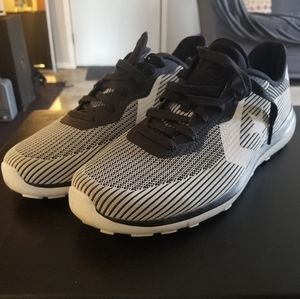 Black and white converse